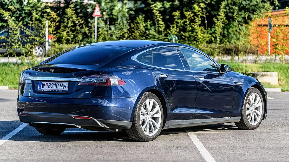 Tesla Model S 70D 2015, midnight blue