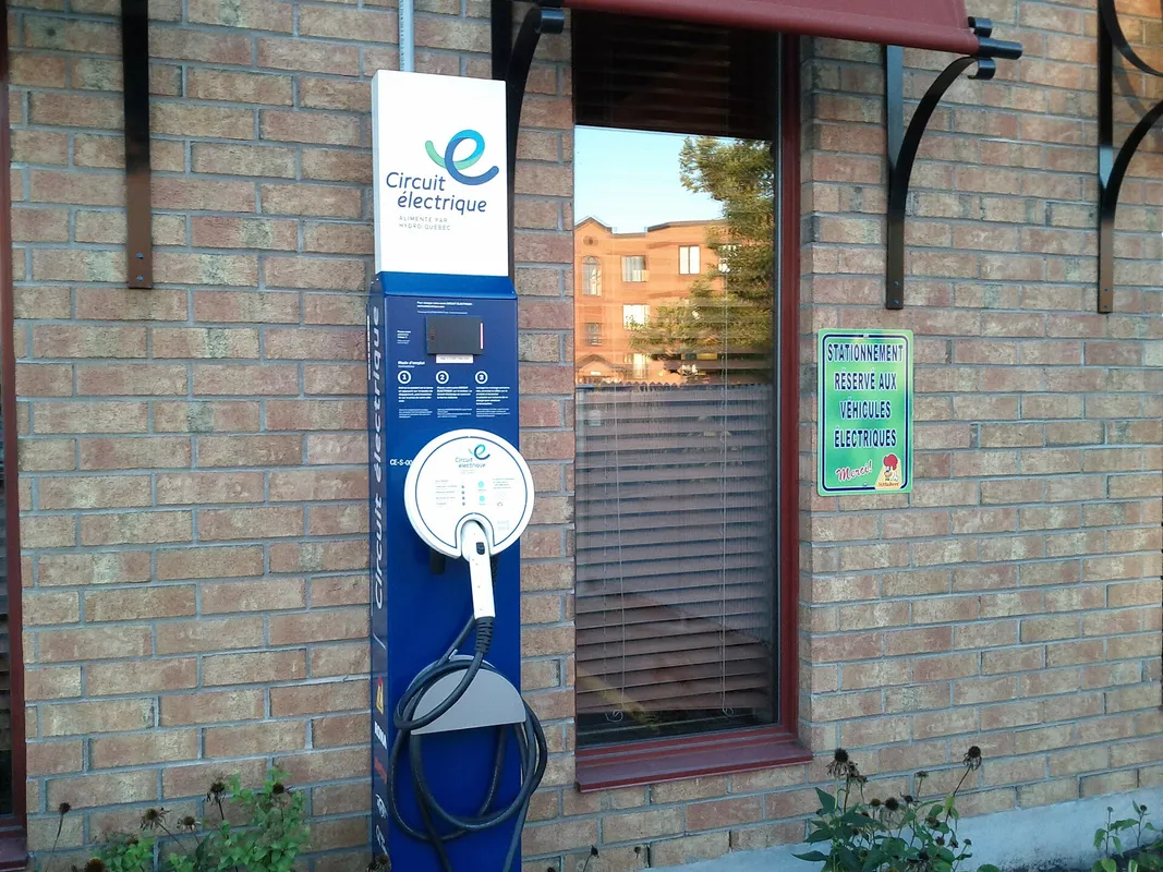 Une borne de recharge pour voiture électrique