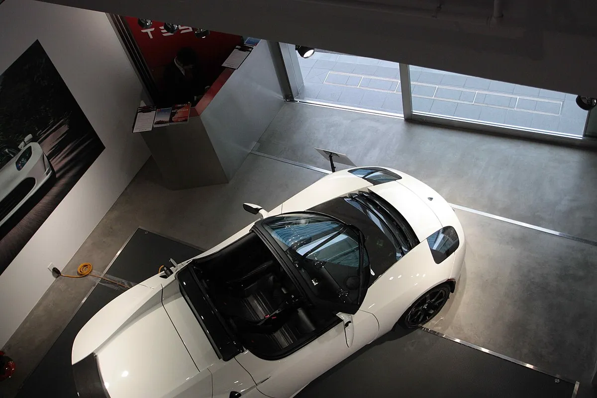 A bird's eye view of a Tesla showroom in Japan