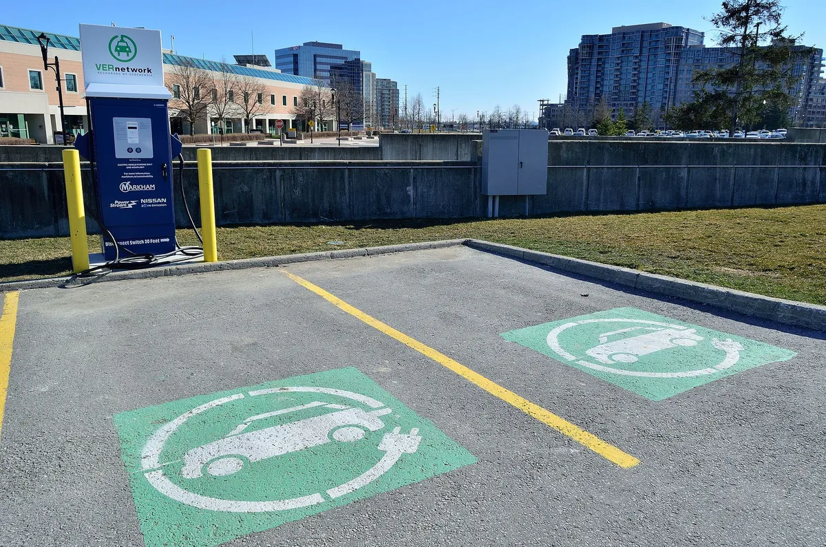 Une borne de recharge pour voiture électrique